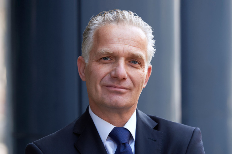 Dr. Stephan Thiemann